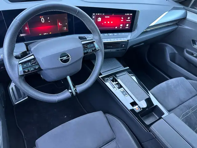 Opel Astra view 10