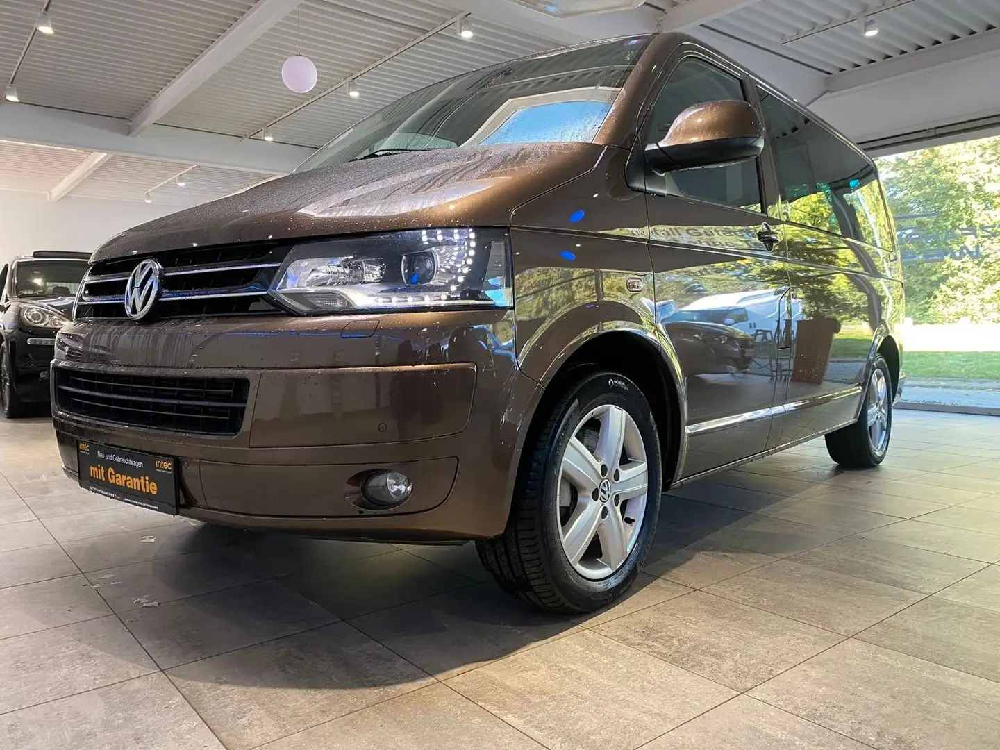 Volkswagen T5 Multivan 4Motion 2,0 TDI *EXPORT BEVORZUGT* Hnědá - 2