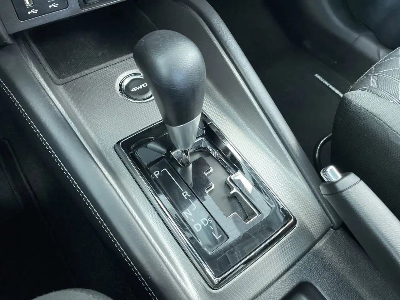 Mitsubishi RVR снимка Mitsubishi RVR