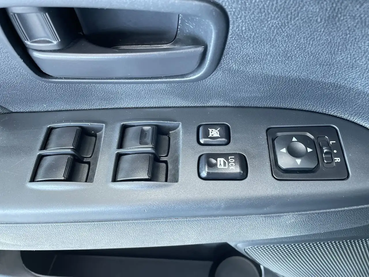 Mitsubishi RVR снимка Mitsubishi RVR