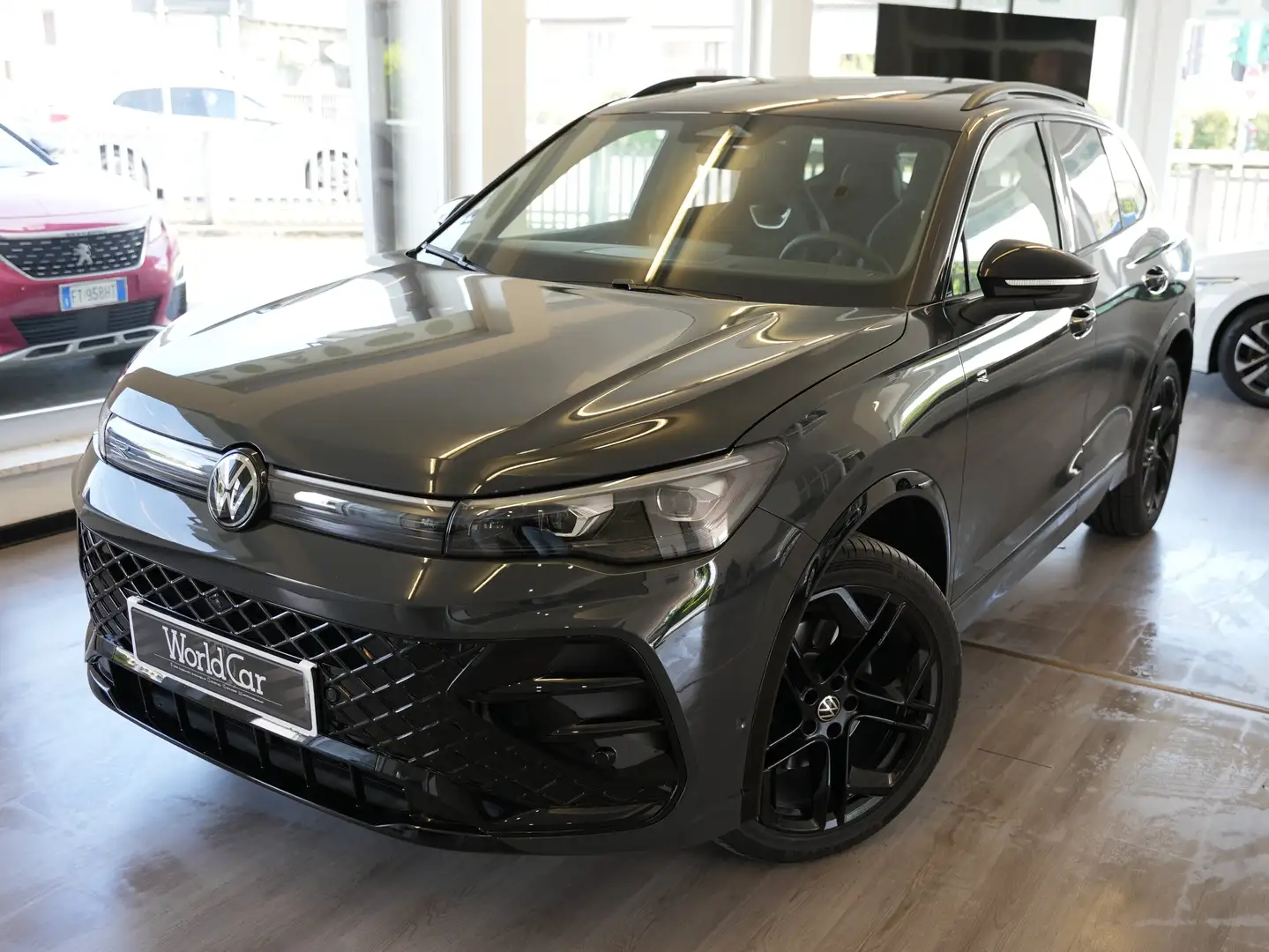 Volkswagen Tiguan 2.0 tdi R-Line 4Mo-R-Line-Pan"20-IQ-BlackSty Grigio - 2