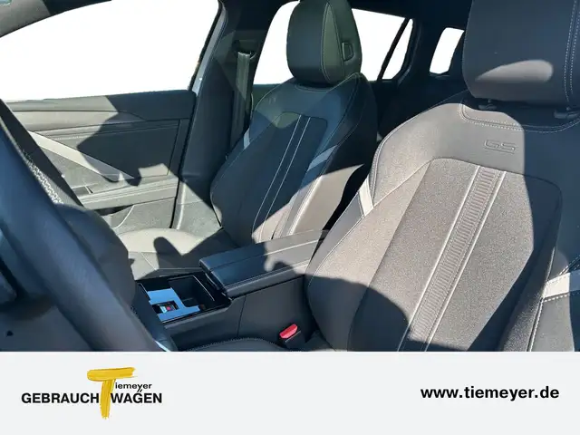 Opel Astra view 10