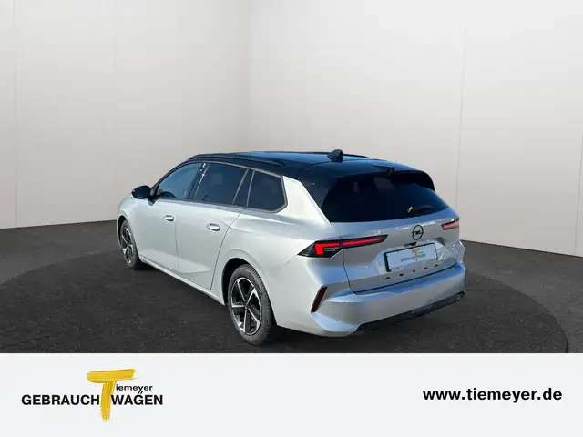 Opel Astra view 7