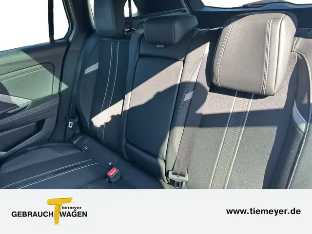 Opel Astra view 11