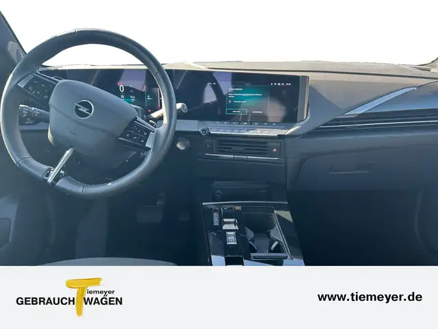 Opel Astra view 12
