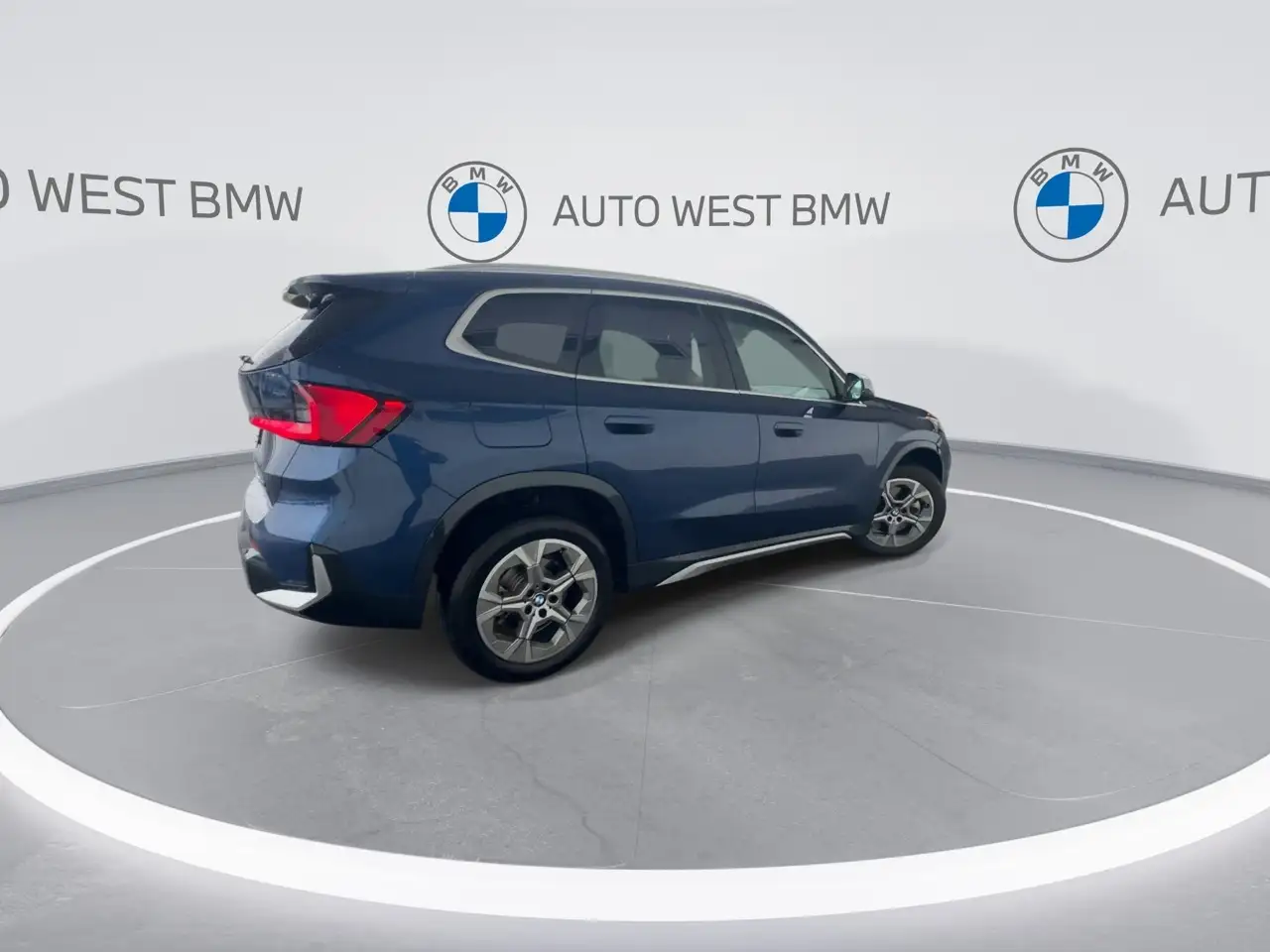 BMW X1 снимка BMW X1
