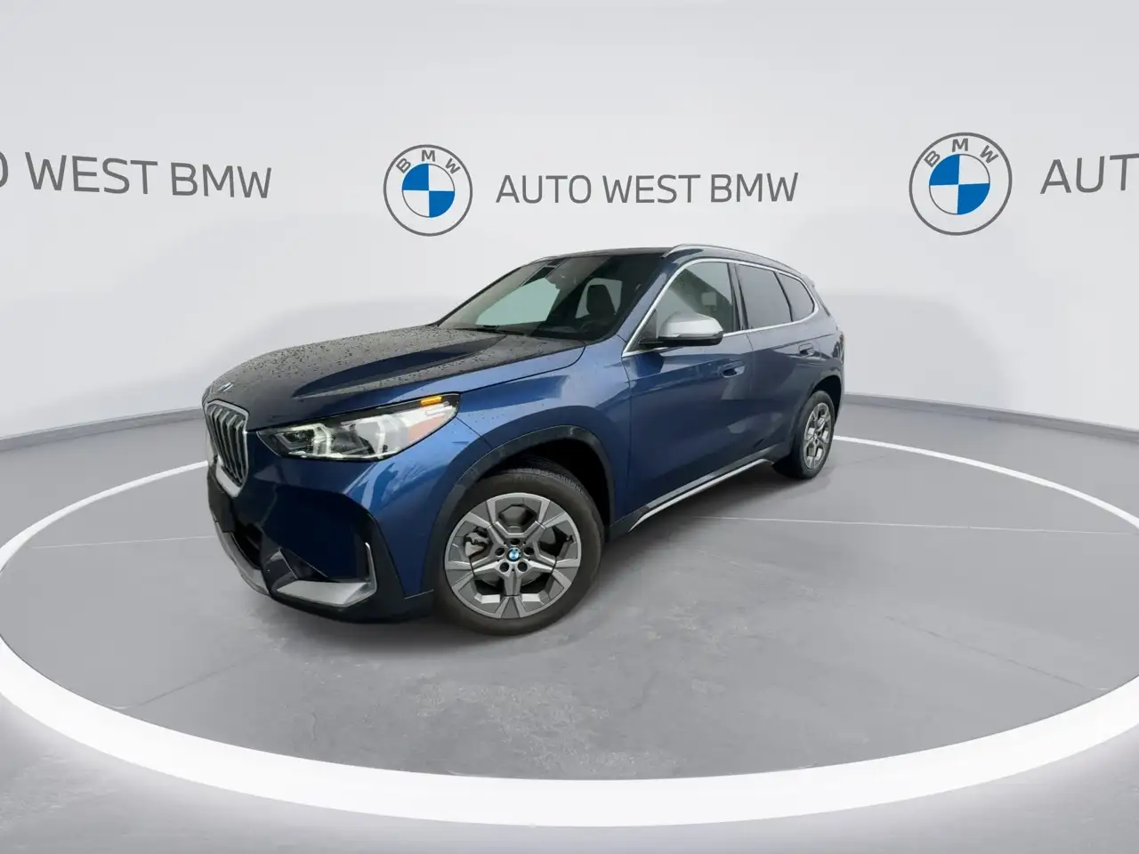 BMW X1 снимка BMW X1