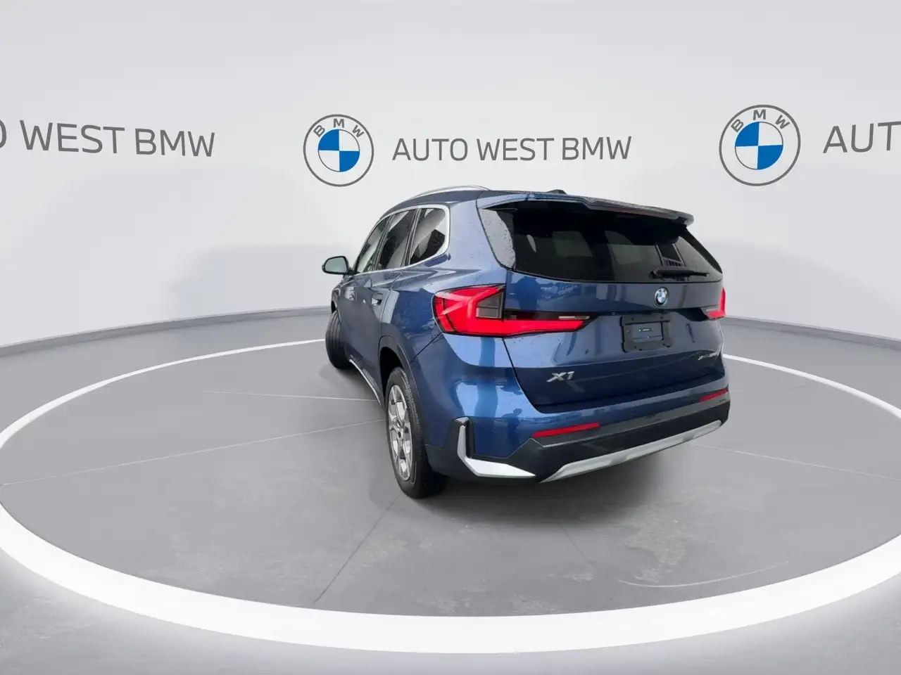 BMW X1 снимка BMW X1