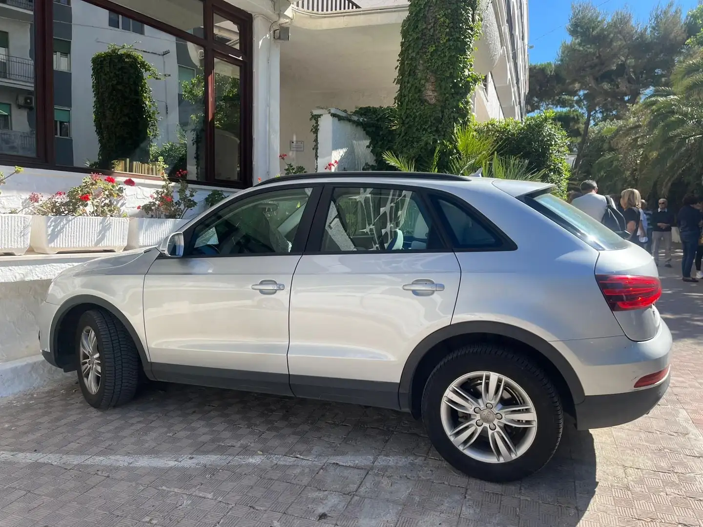 Audi Q3 Q3 2.0 tdi Business quattro 140cv s-tronic Argento - 2