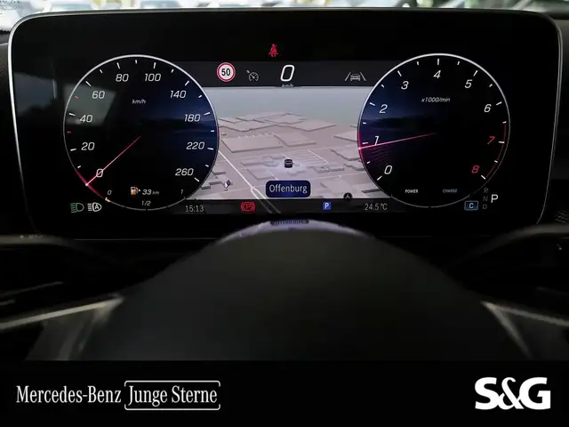 Mercedes-Benz C-Class view 12
