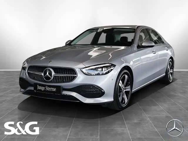 Mercedes-Benz C-Class view 21