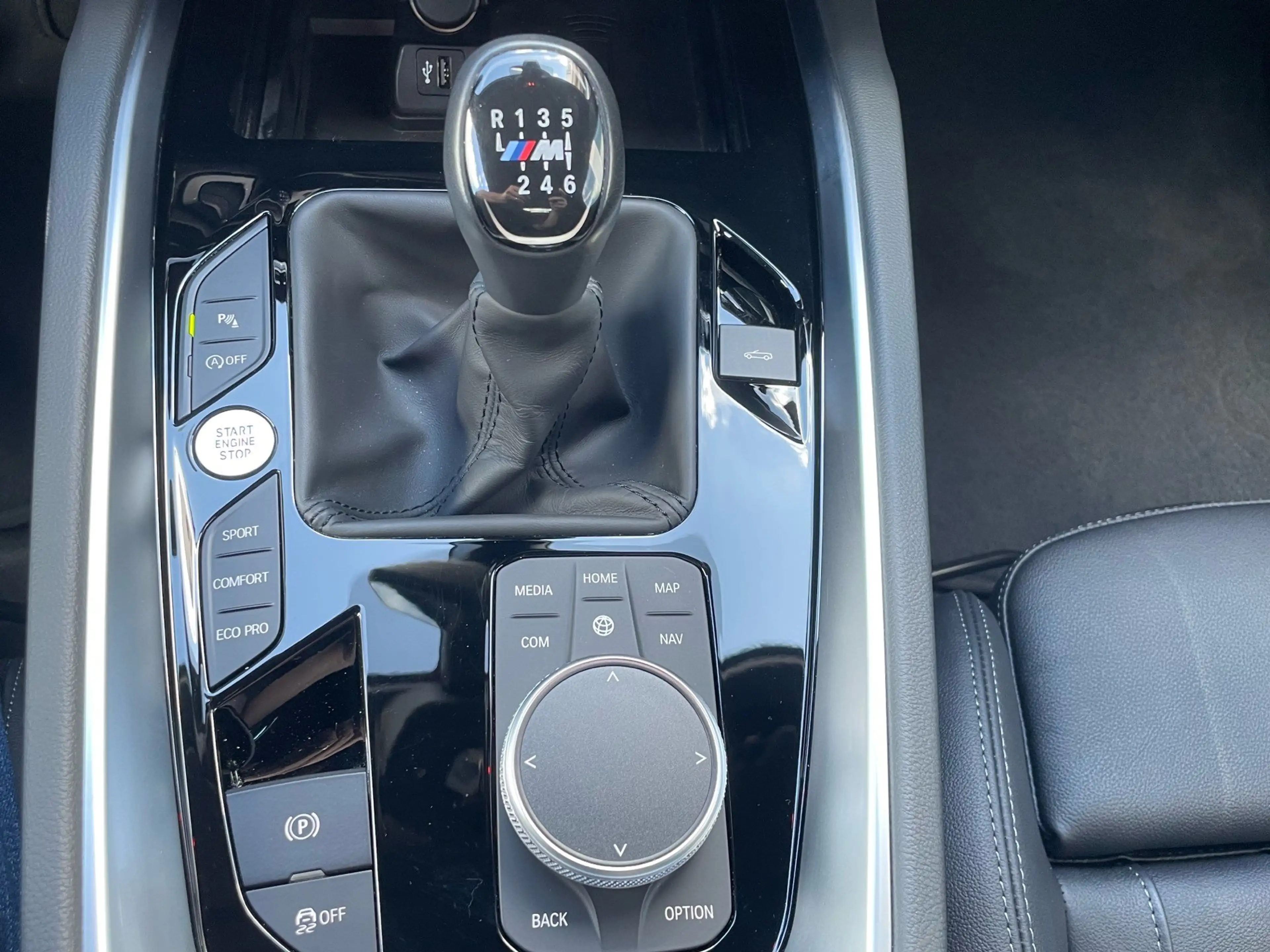 BMW Z4 sDrive20i M Sportpaket HiFi DAB WLAN Shz PDC — photo 12