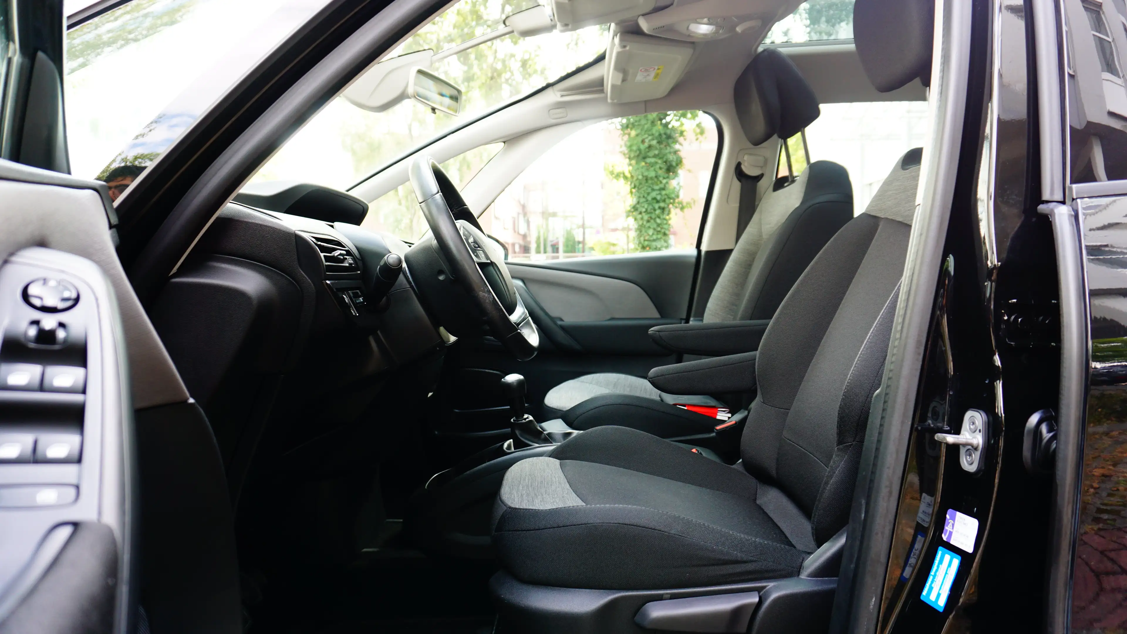 Citroen Grand C4 SpaceTourer Feel/PDC/AHK/PANORAM/KLIMA/AUX/USB/LED — photo 5