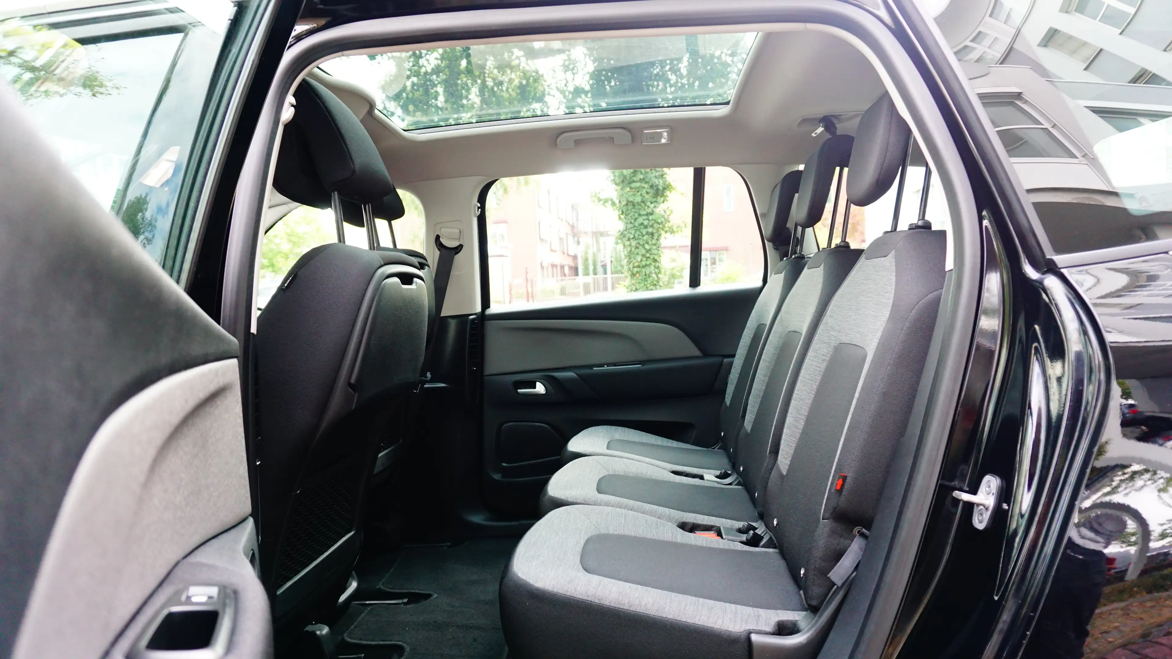 Citroen Grand C4 SpaceTourer Feel/PDC/AHK/PANORAM/KLIMA/AUX/USB/LED — photo 12