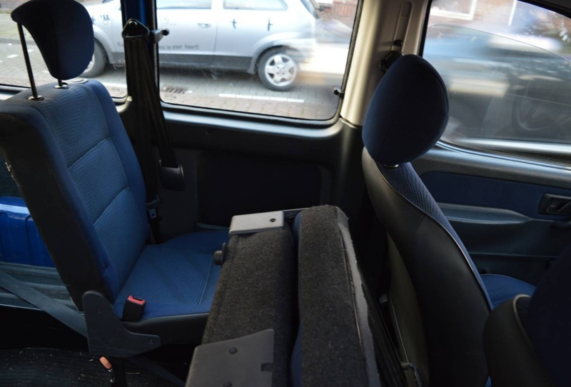 Peugeot Partner ROLSTOELAUTO KNIELSYSTEEM  4+1 PERSOONS  LAGE KM-S — photo 9