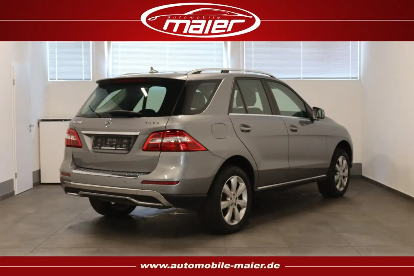 Mercedes-Benz ML 350 BlueEfficiency-Navi-Xenon-AHK-SHZ-Temp.- Srebrny - 2