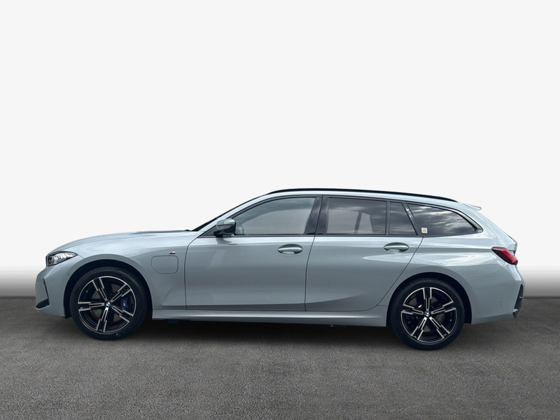 BMW 330 e Touring Aut. M-Paket AHK Pano LED H&K — photo 5