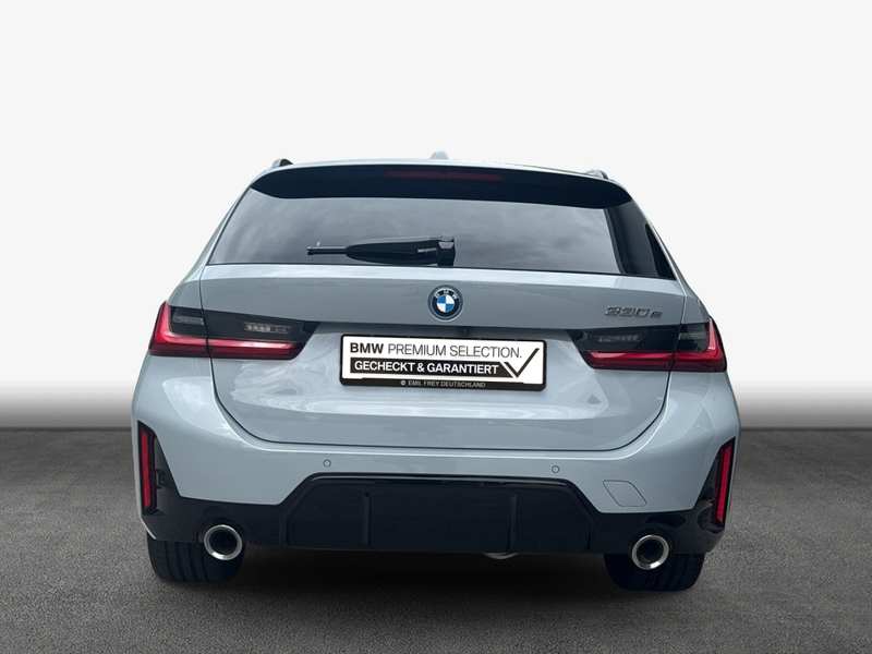 BMW 330 e Touring Aut. M-Paket AHK Pano LED H&K — photo 6