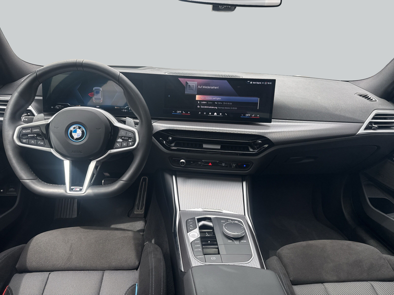 BMW 330 e Touring Aut. M-Paket AHK Pano LED H&K — photo 14