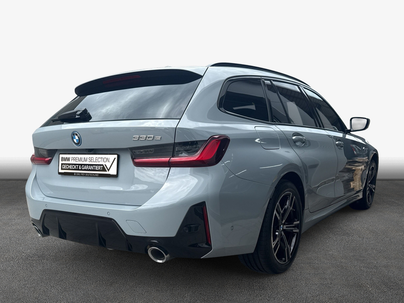 BMW 330 e Touring Aut. M-Paket AHK Pano LED H&K — photo 2