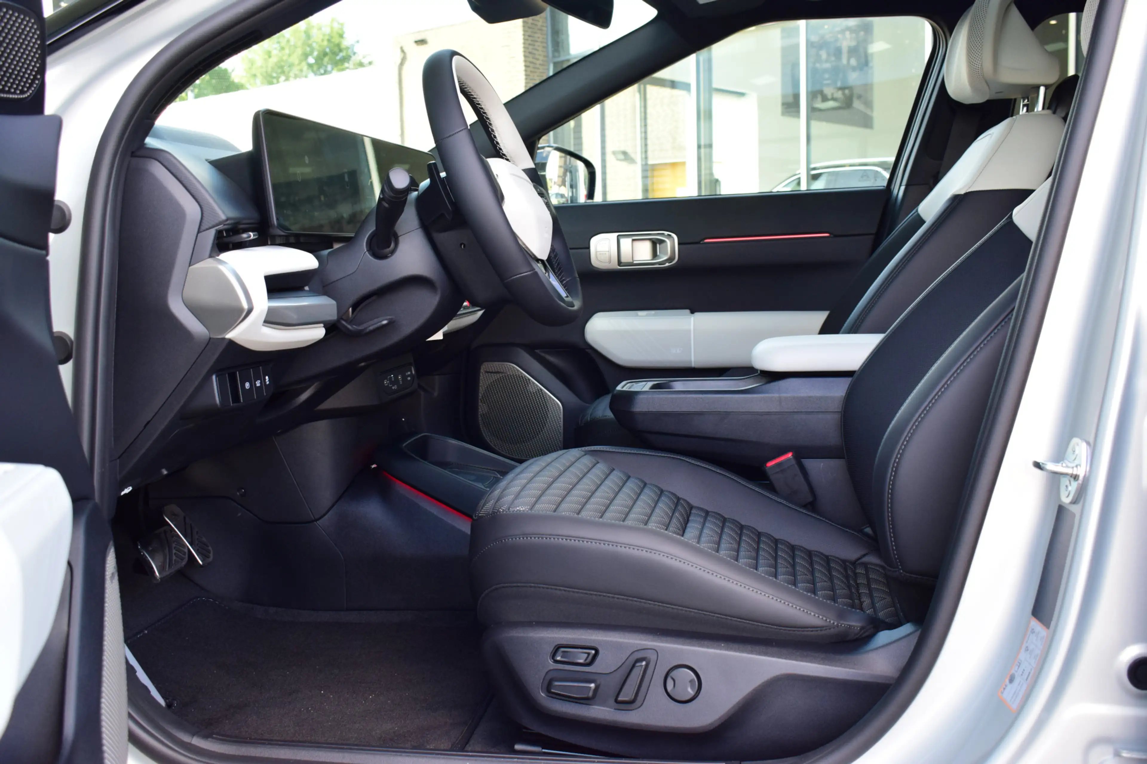 Kia EV4 Fastback GT-PlusLine 81.4 kWh | Direct leverbaar | — photo 10