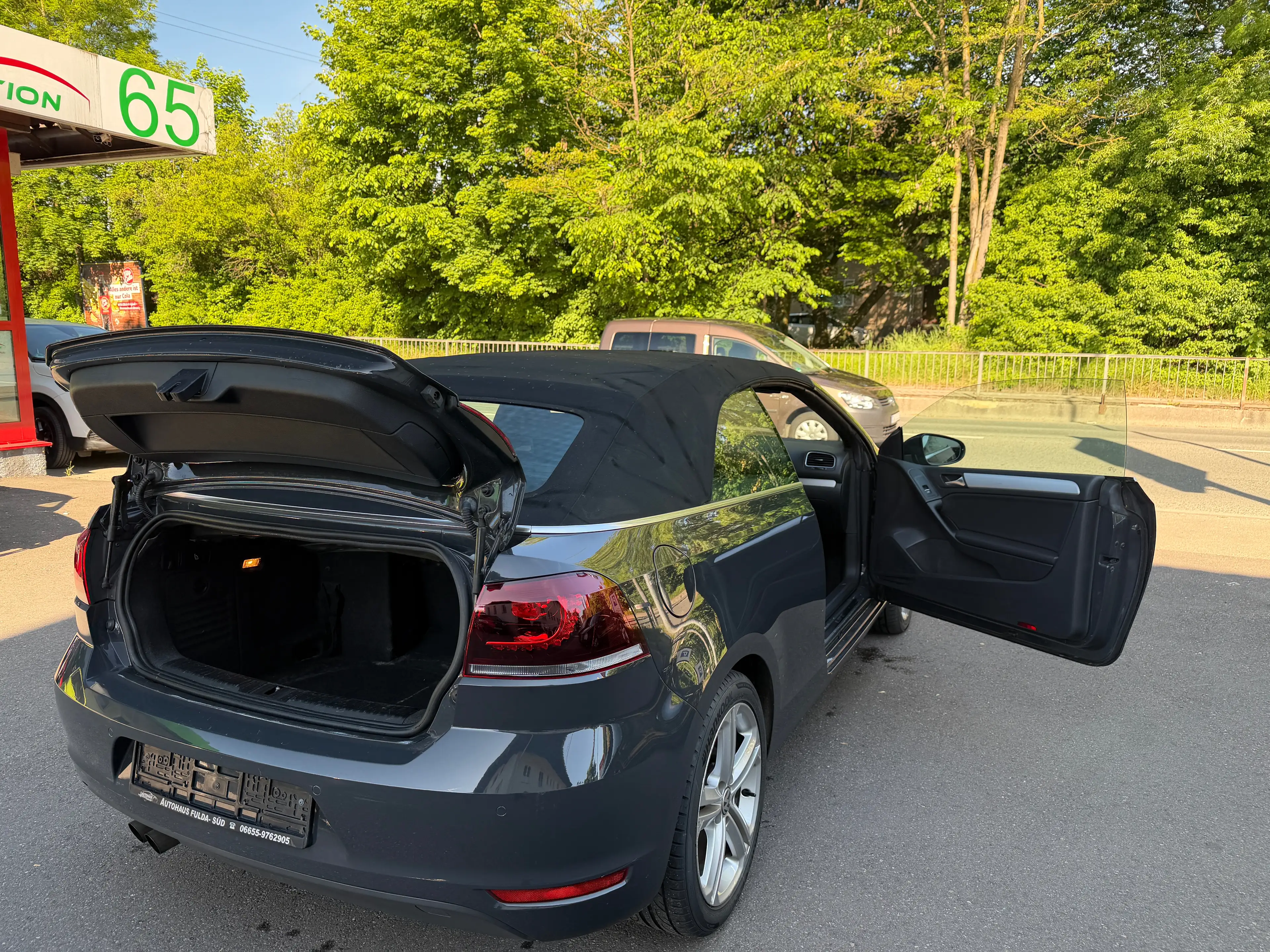 Volkswagen Golf Cabriolet Life BMT — photo 12