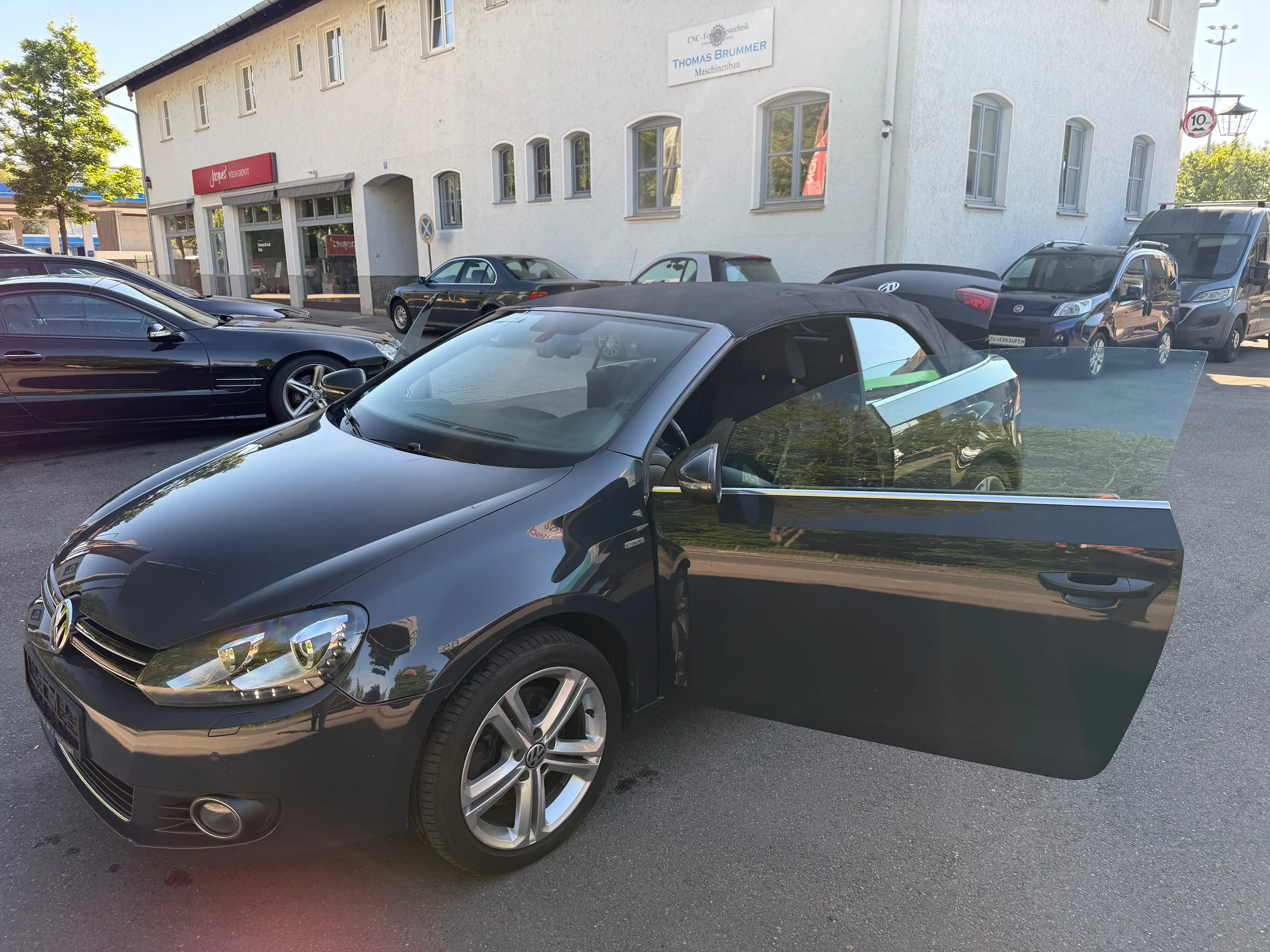 Volkswagen Golf Cabriolet Life BMT — photo 10
