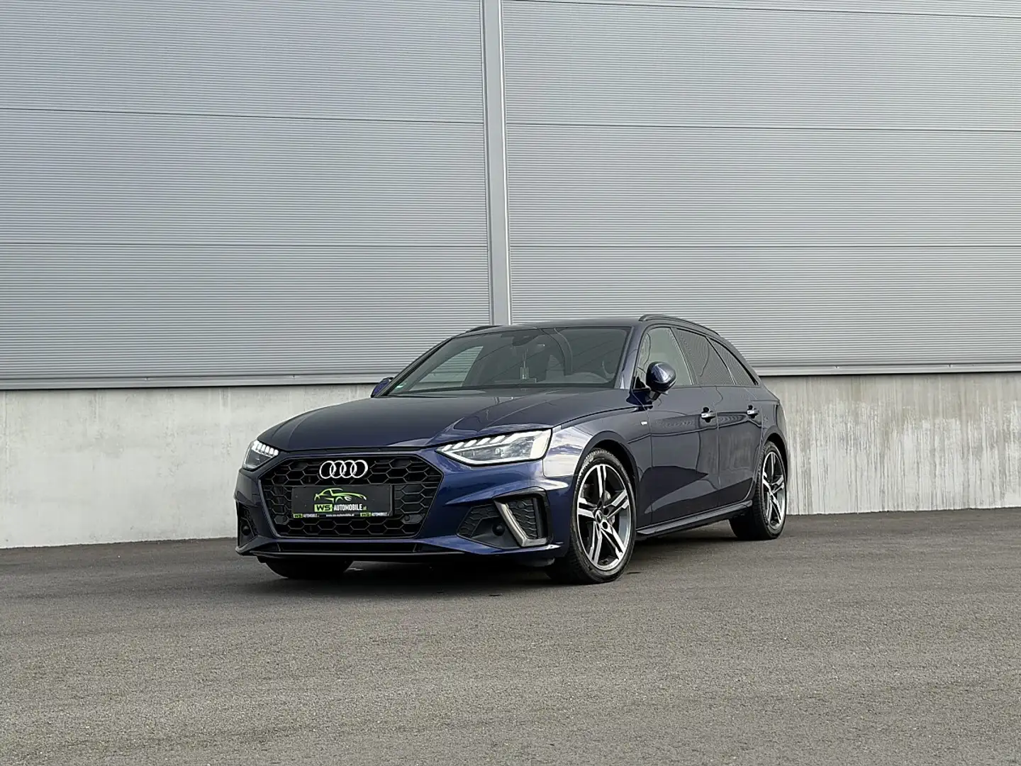 Audi A4 40 TDI S-line S-tronic Blau - 1