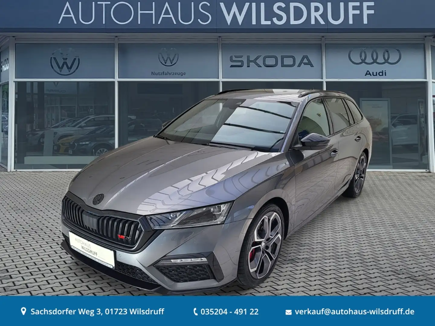 Skoda Octavia Combi RS 2.0 TSi PANO AHK SIDE LANE ACC Grau - 1