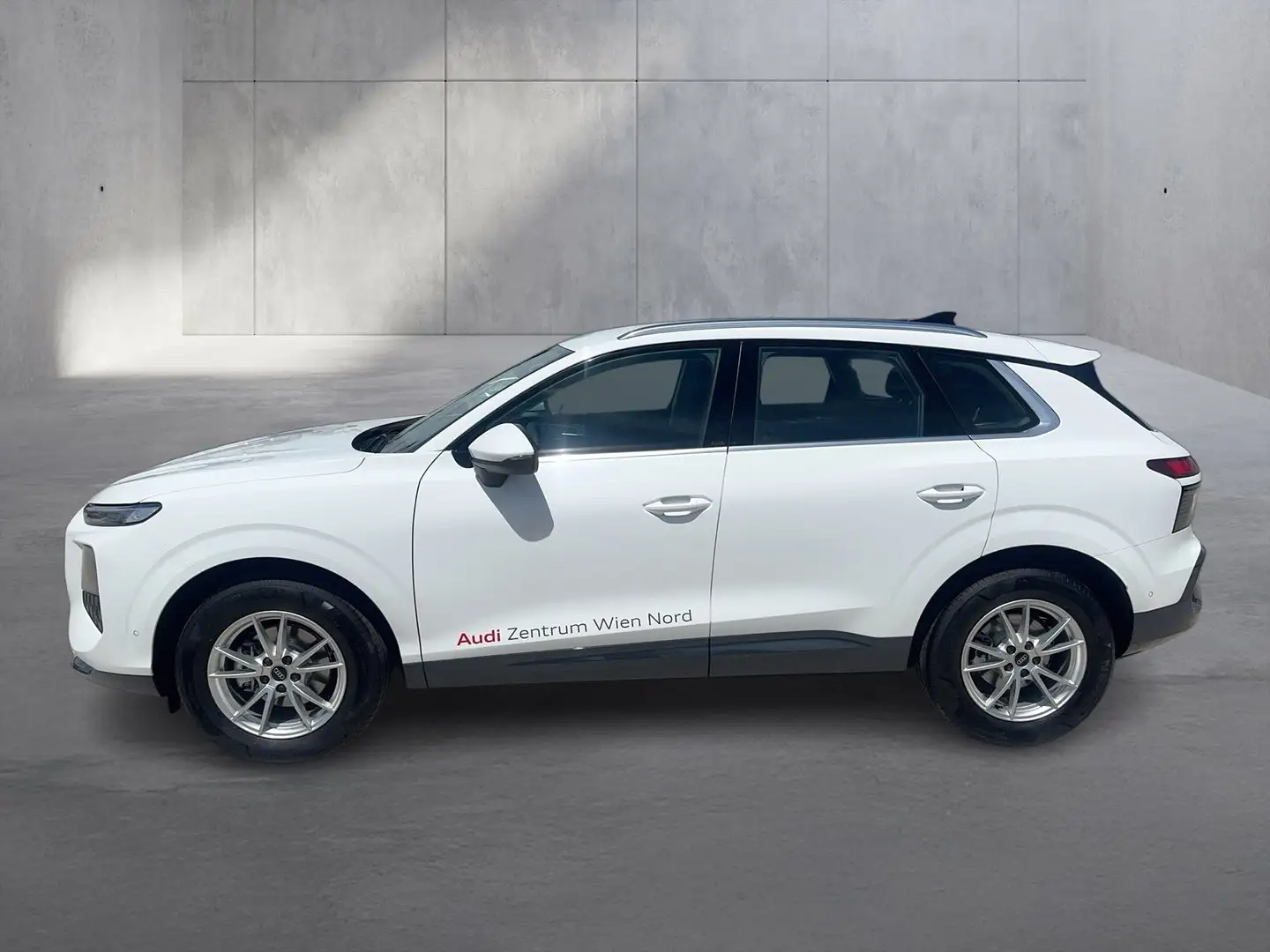 Audi Q3 TFSI 110 kW  intense Weiß - 2