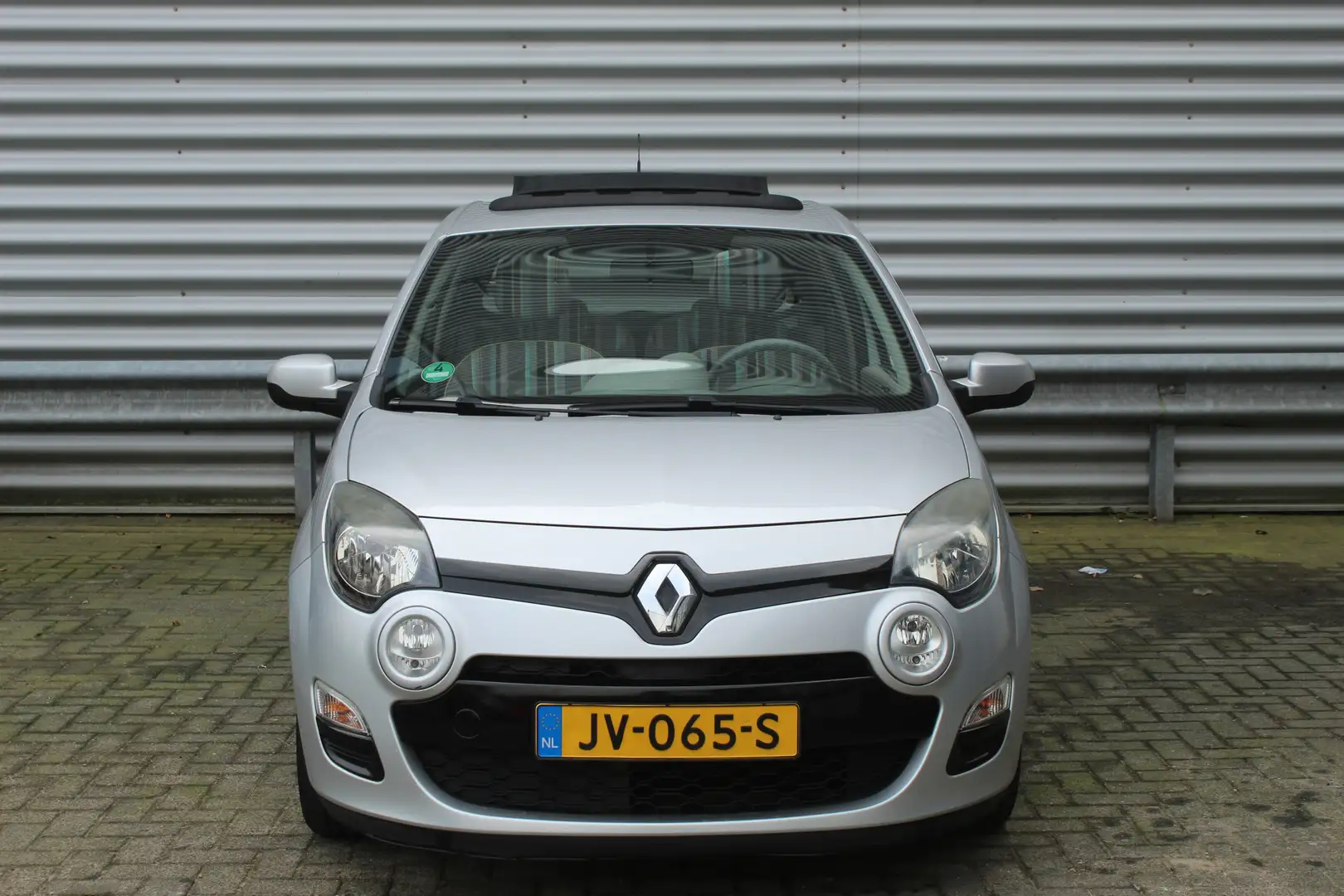 Renault Twingo 1.2 16V 75pk Dynamique Cabrio dak Cruise El. Vouwd Grijs - 2