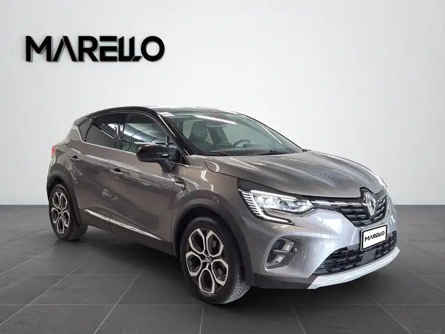 2023 Renault Captur in Grey for sale