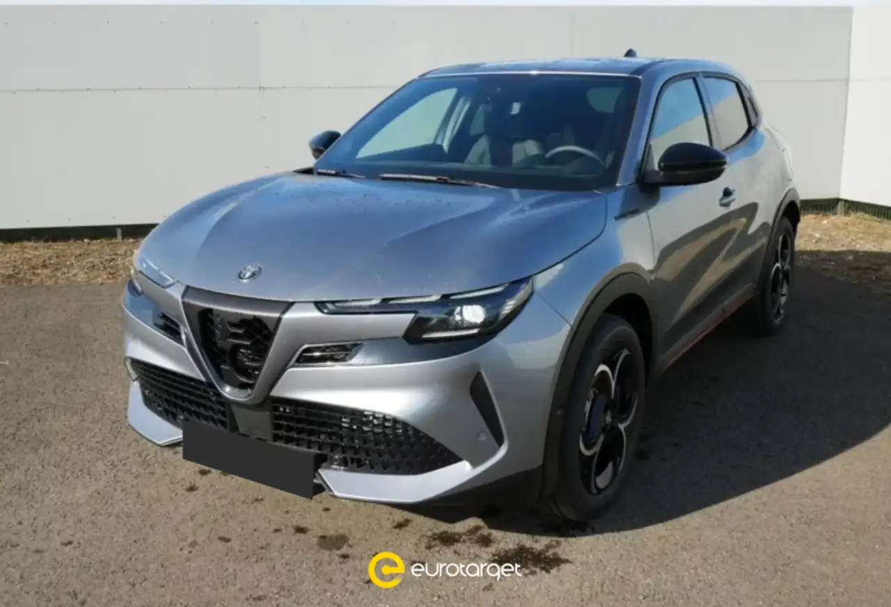 Alfa Romeo Junior 2025