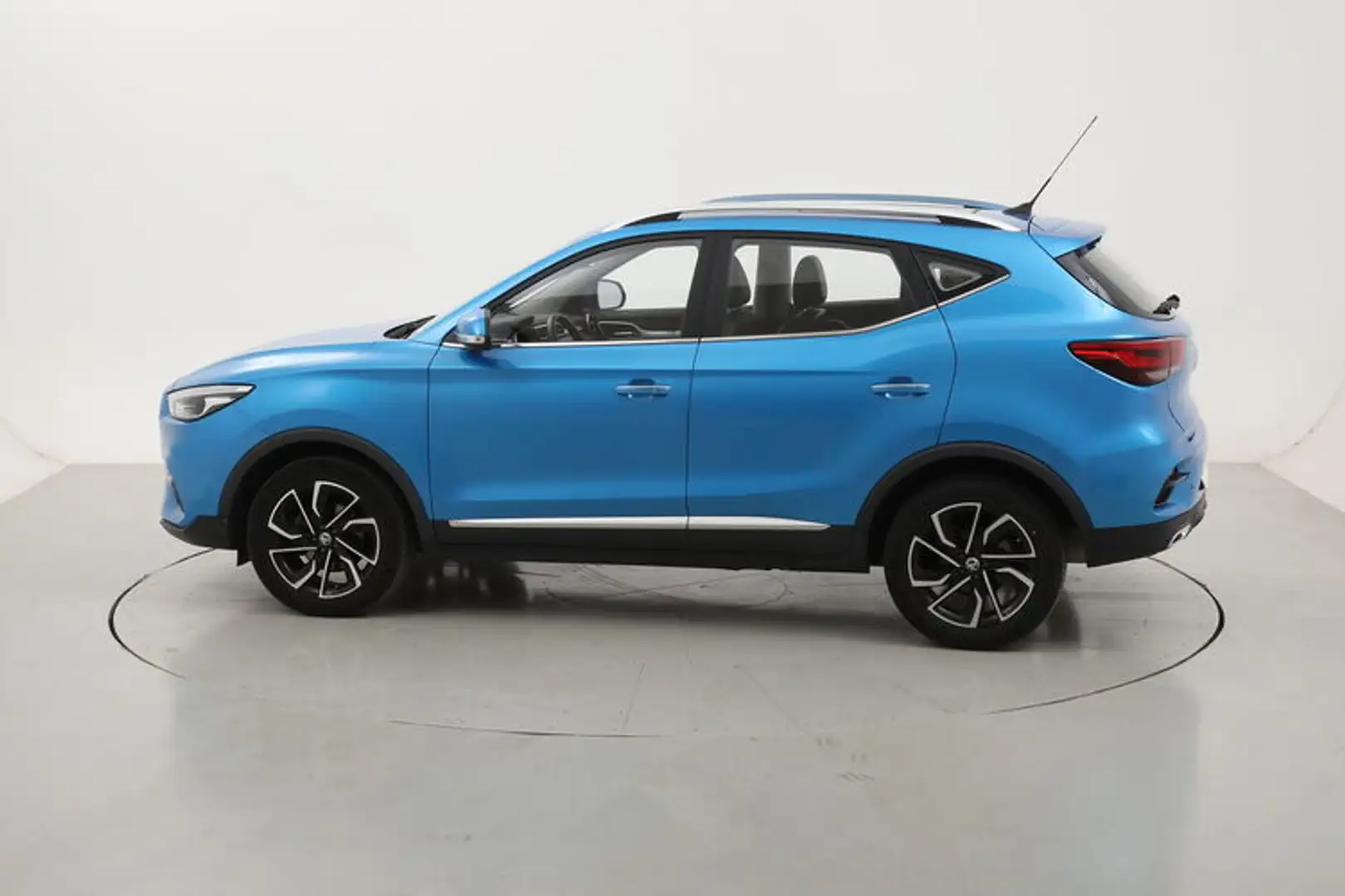 MG ZS Luxury 1.0 Benzina 111CV Blu/Azzurro - 2