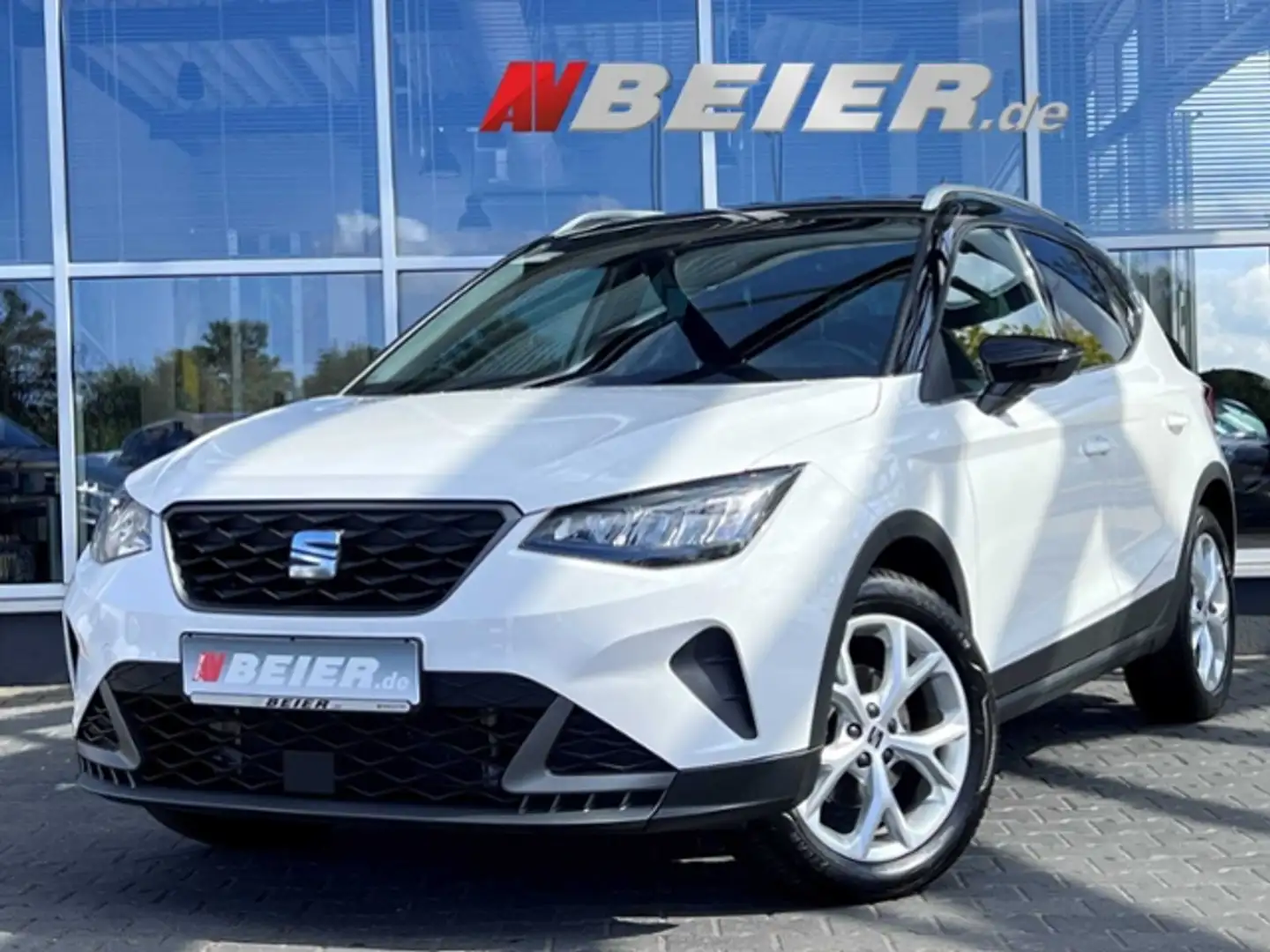 SEAT Arona FR LED SHZ DAB 17Zoll CarPlay Weiß - 1