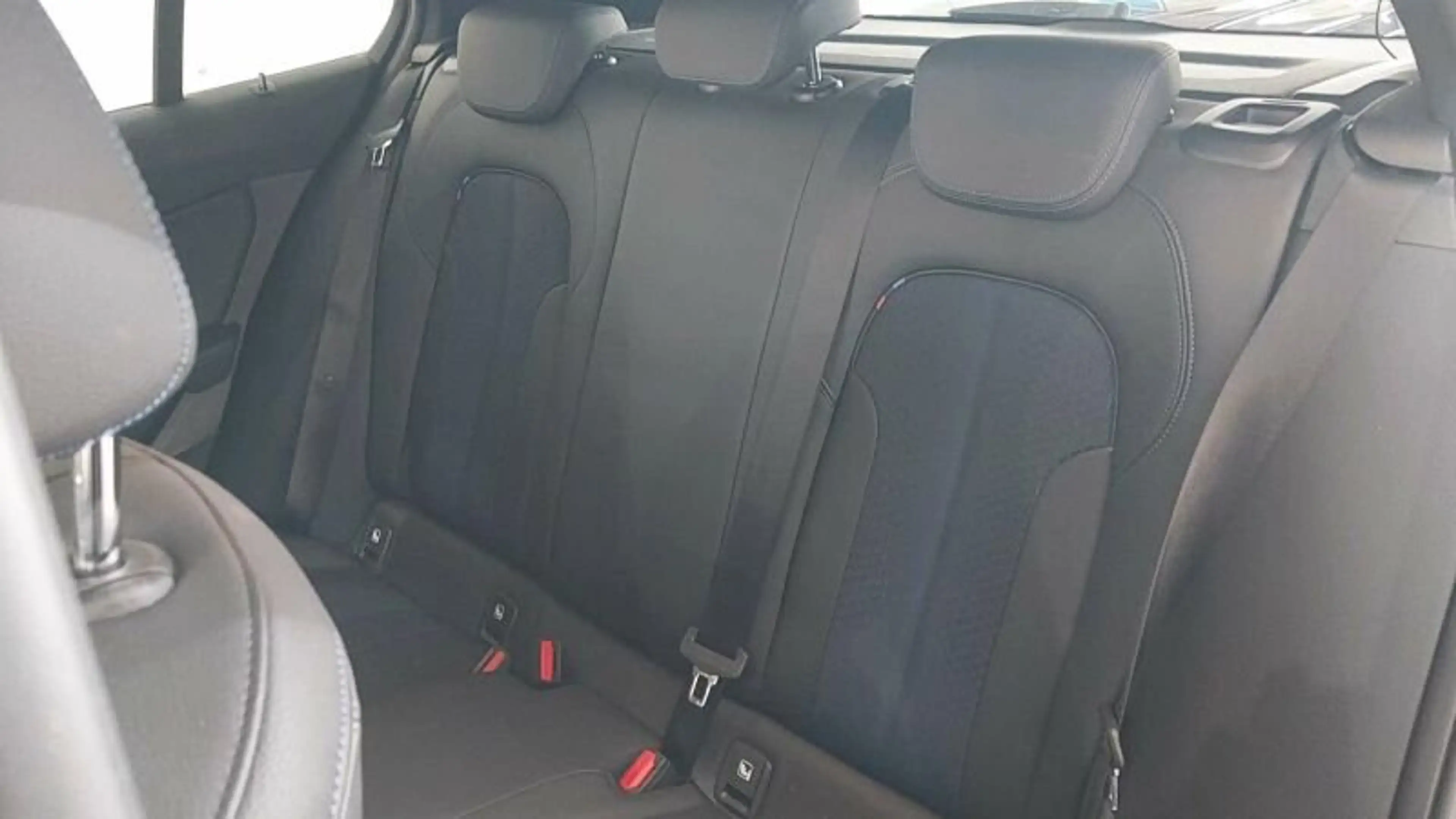 BMW 118 i M Sport DKG LiveCockpit LED Parkassist DAB — photo 11