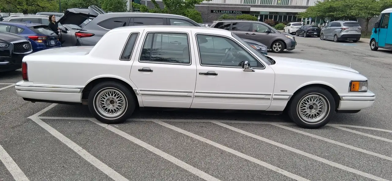Lincoln Town Car снимка Lincoln Town Car
