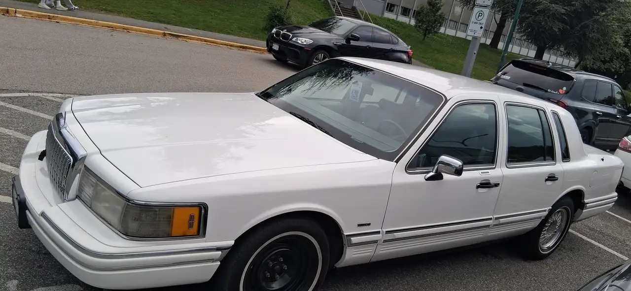 Lincoln Town Car снимка Lincoln Town Car