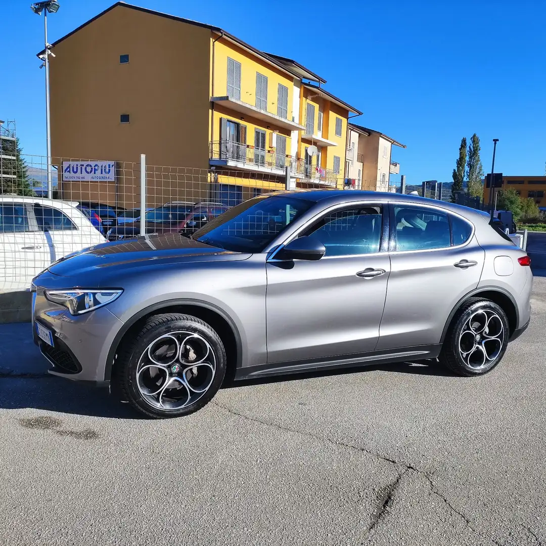 Alfa Romeo Stelvio 2.2 t Executive Q4 210cv auto my19 - 1