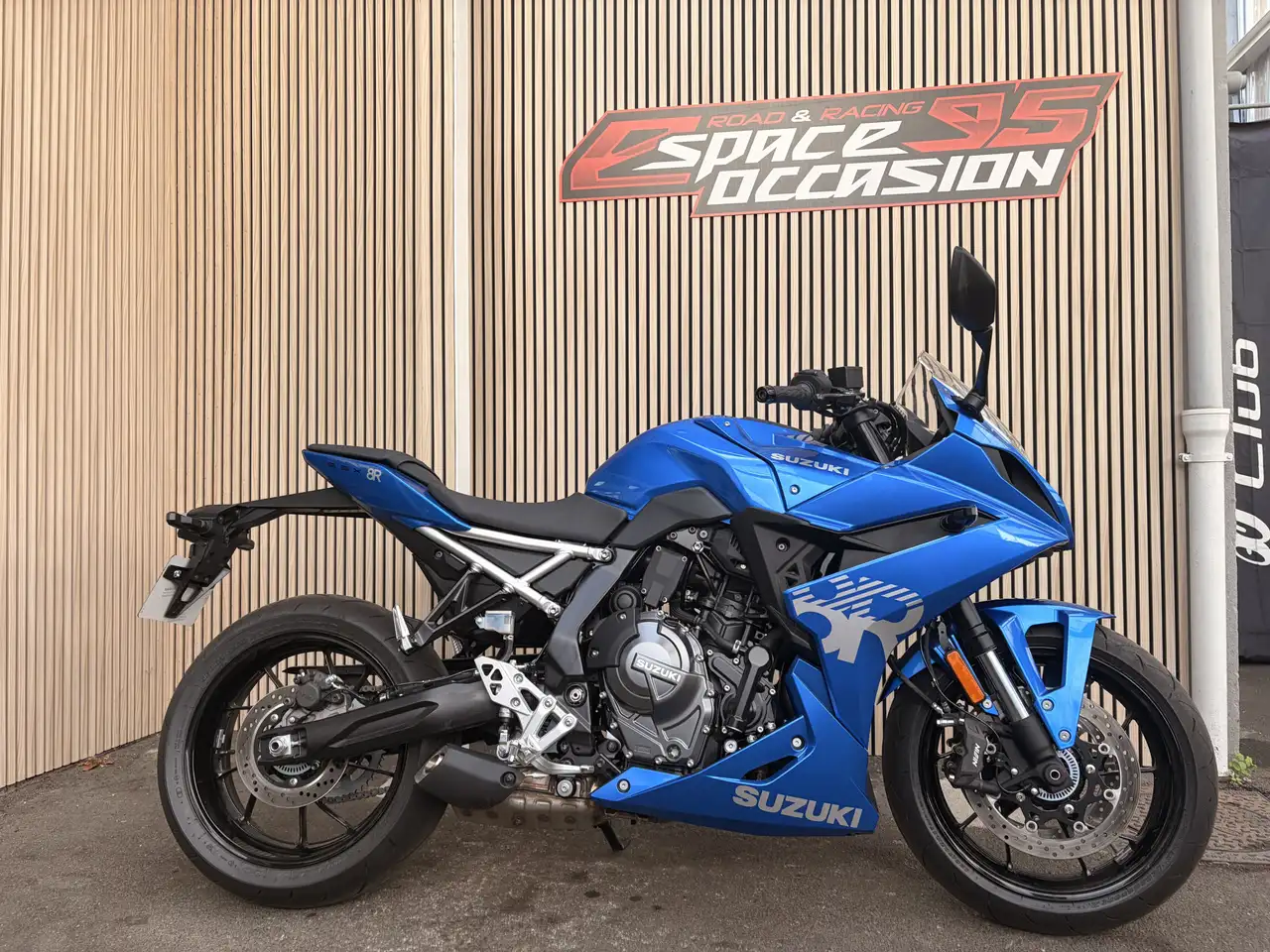 Suzuki GSX 8R