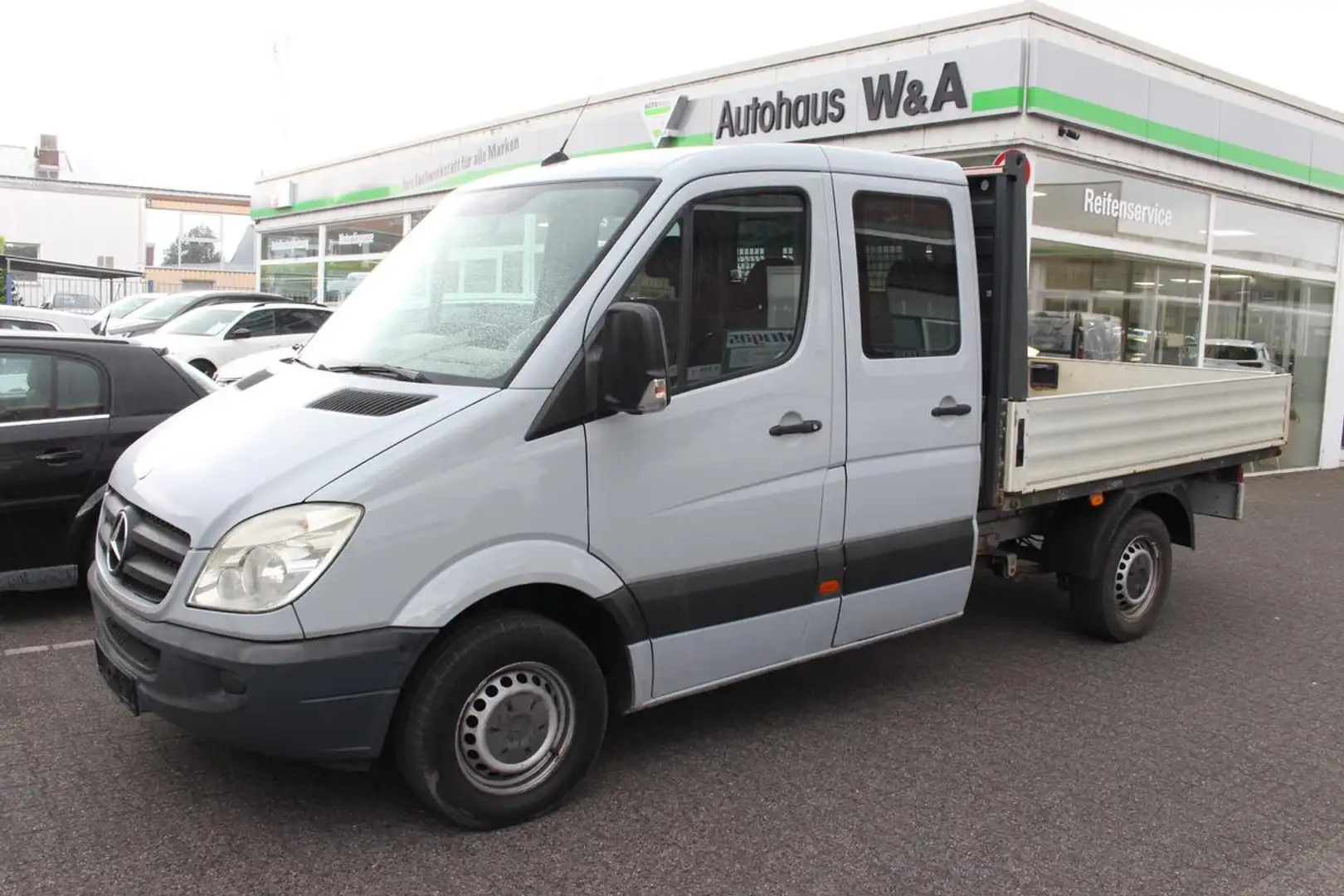 Mercedes-Benz Sprinter II Pritsche/DoKa TÜV/AU Neu Gris - 1