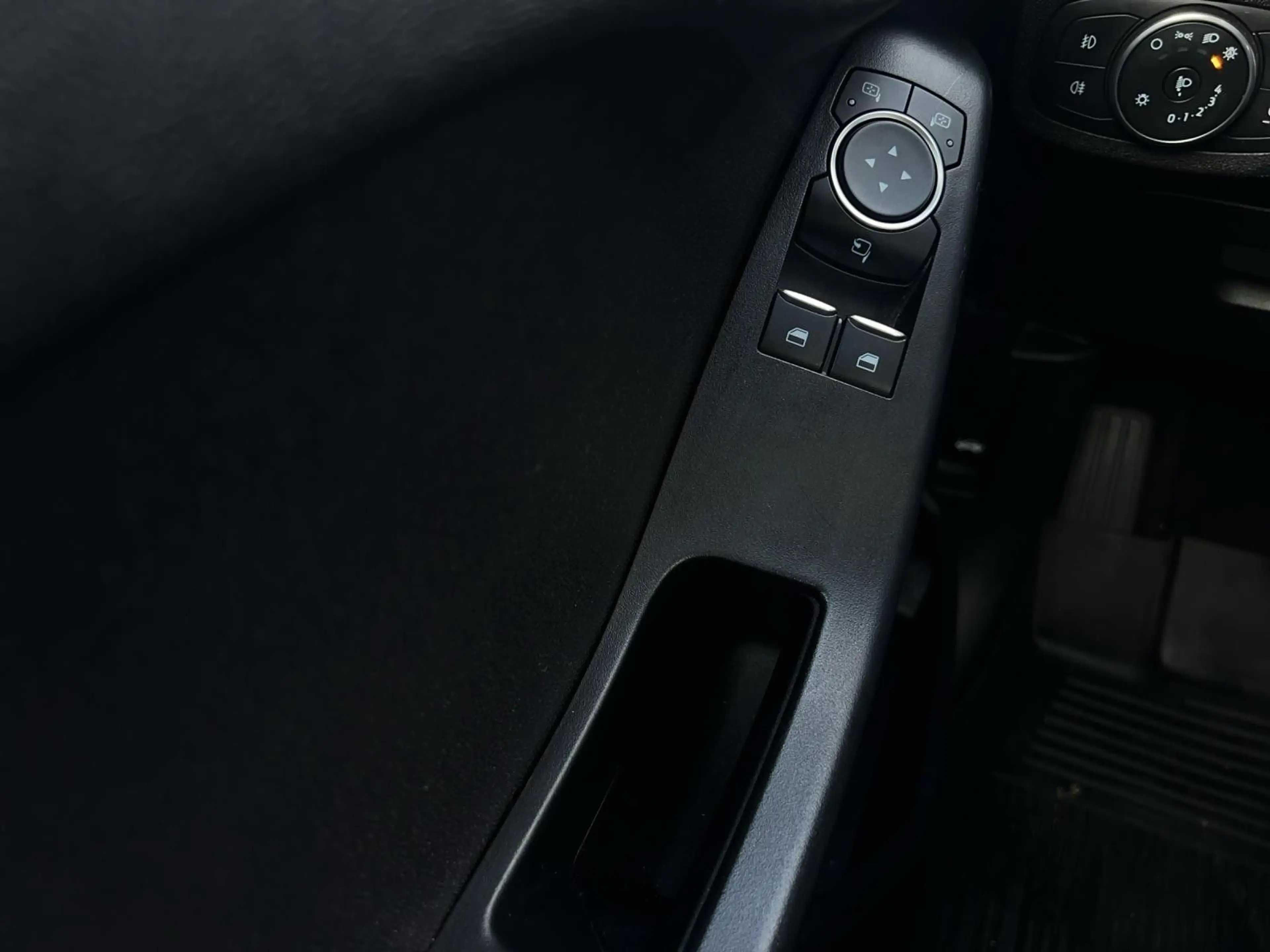 Ford Fiesta Cool & Connect 1.1 SERVICE NEU — photo 6