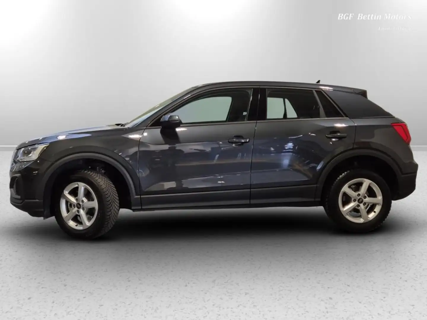 Audi Q2 35 2.0 tdi Business s-tronic Grigio - 2