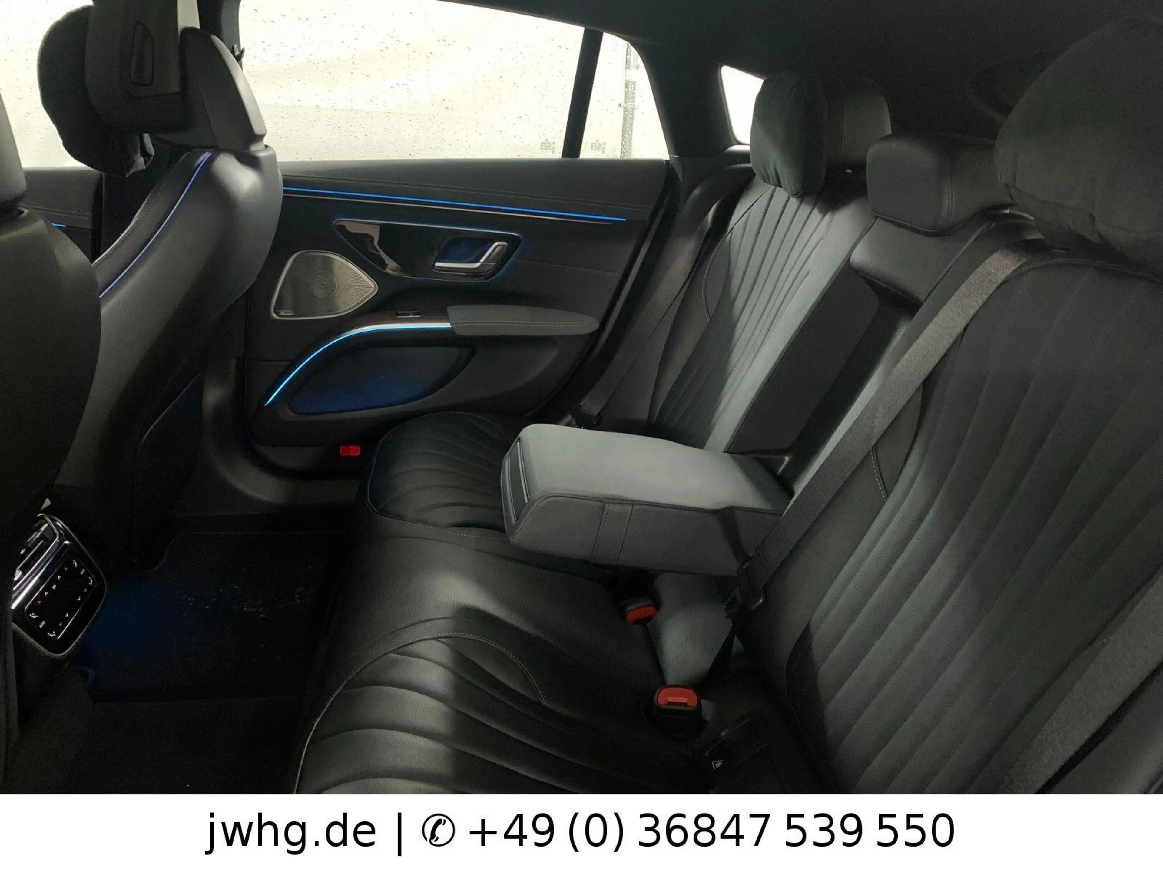 Mercedes-Benz EQS 580 4M AMG HYPERSCREEN | AUGMENTED | MASSAGE — photo 11