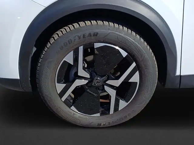 Peugeot 2008 view 8