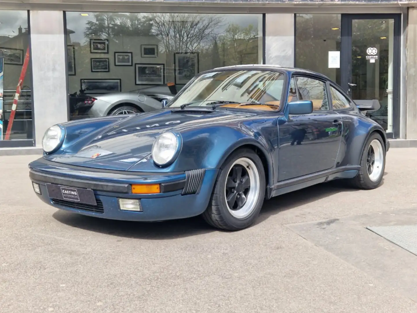 Porsche 930 TURBO - 1