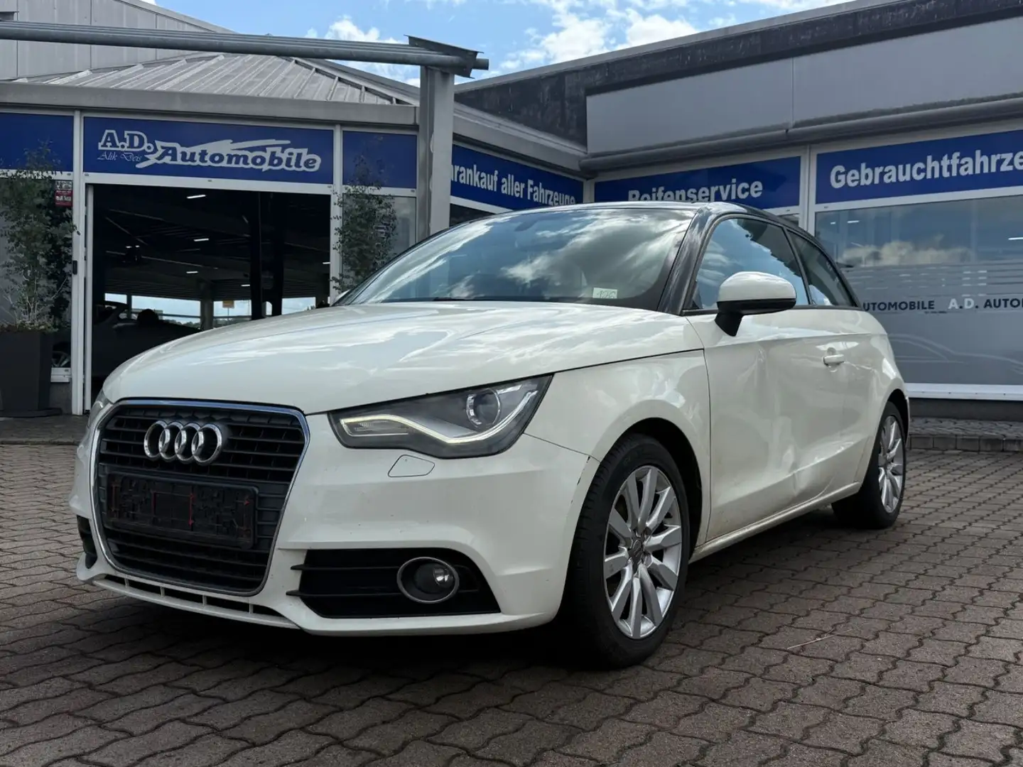 Audi A1 ambition XENON Weiß - 1