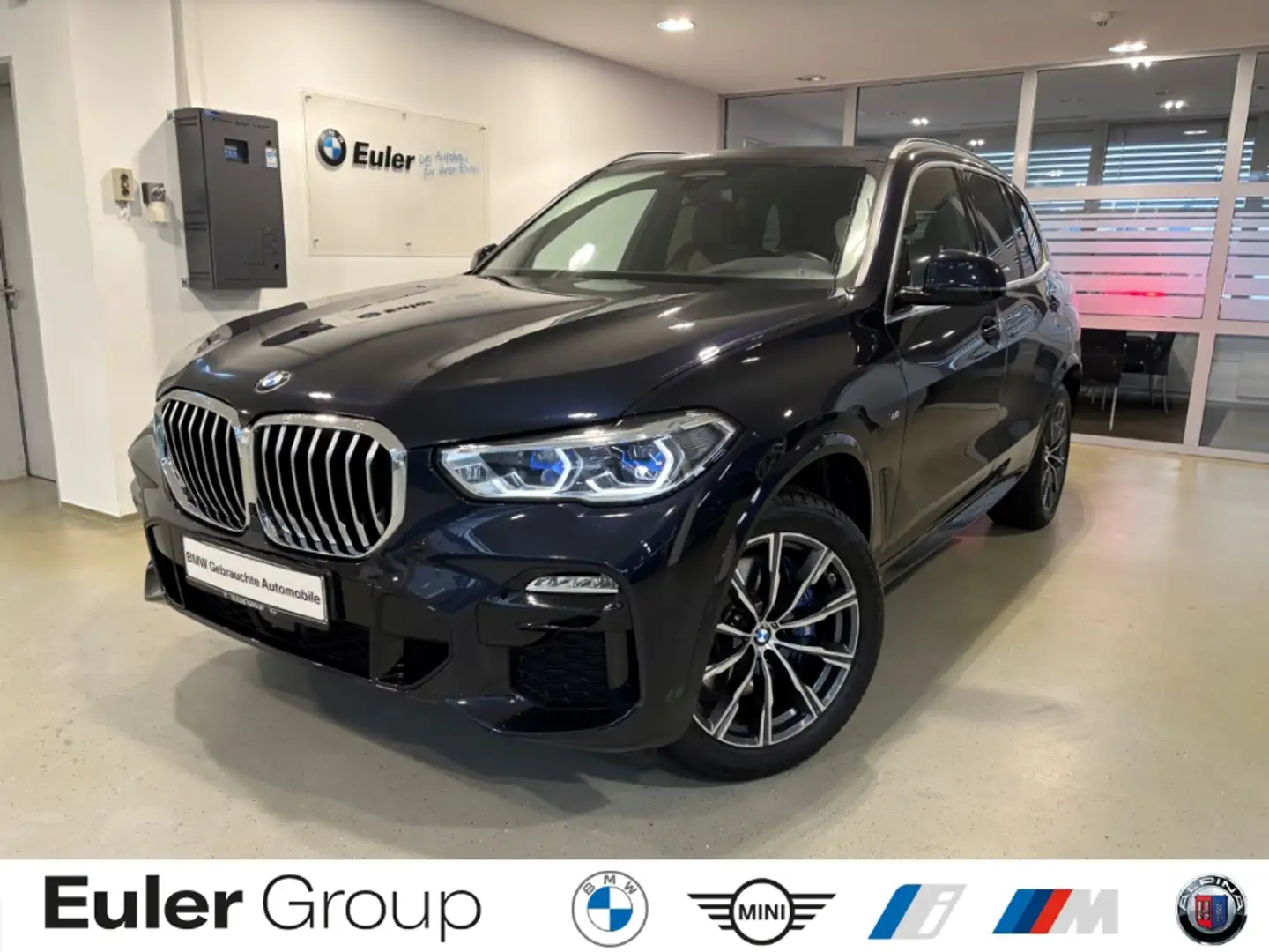 BMW X5 xDrive 30d M Sportpaket HUD StandHZG AHK Pano Navi Schwarz - 1