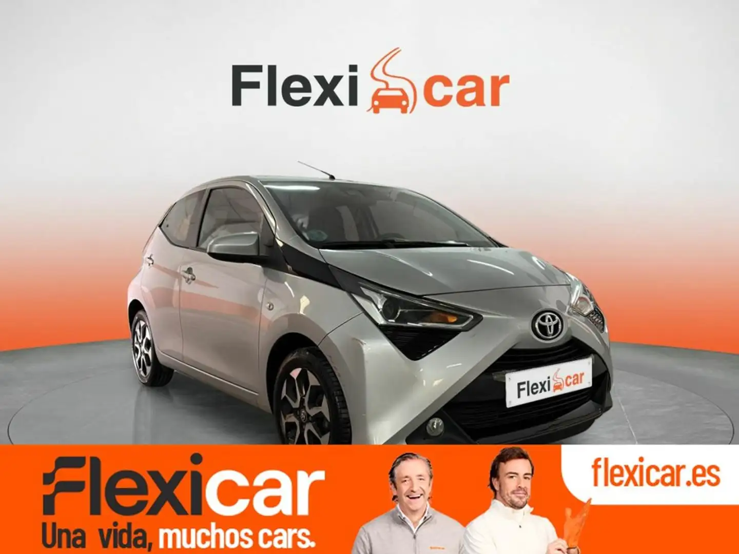 Toyota Aygo 70 x-play Amarillo - 1