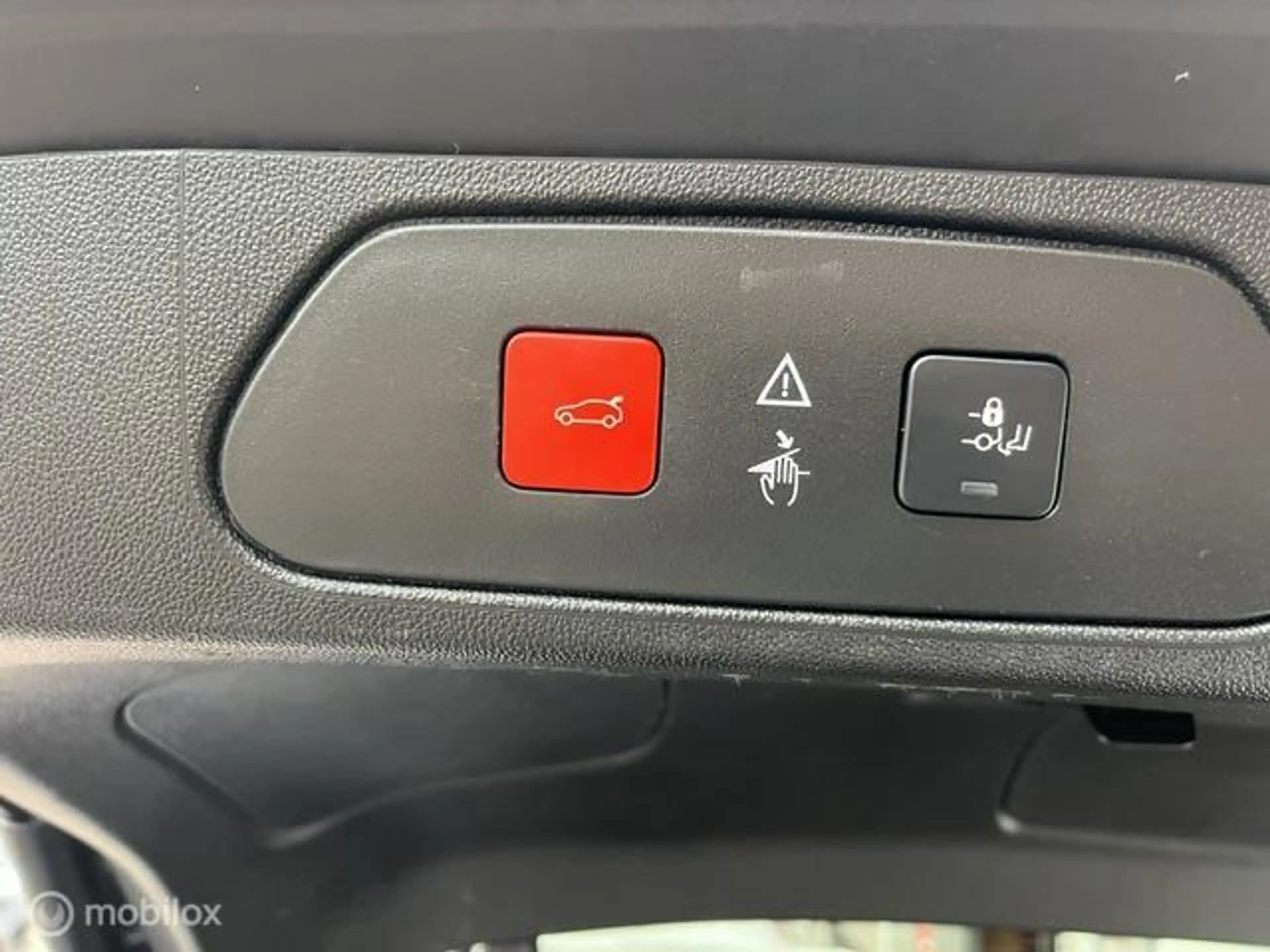 Opel Grandland X 1.2 Turbo Business Executive — photo 7